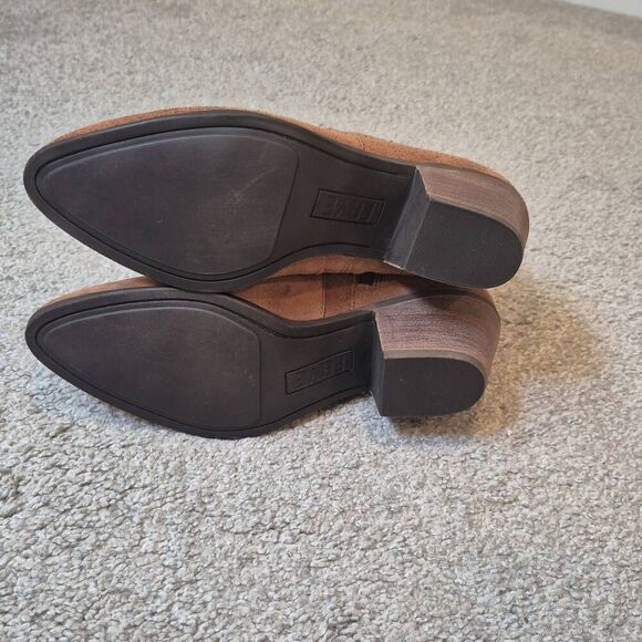 Frye Sandra Chelsea Suede Ankle Block Heel Boot Size 8.5 - Picture 6 of 7